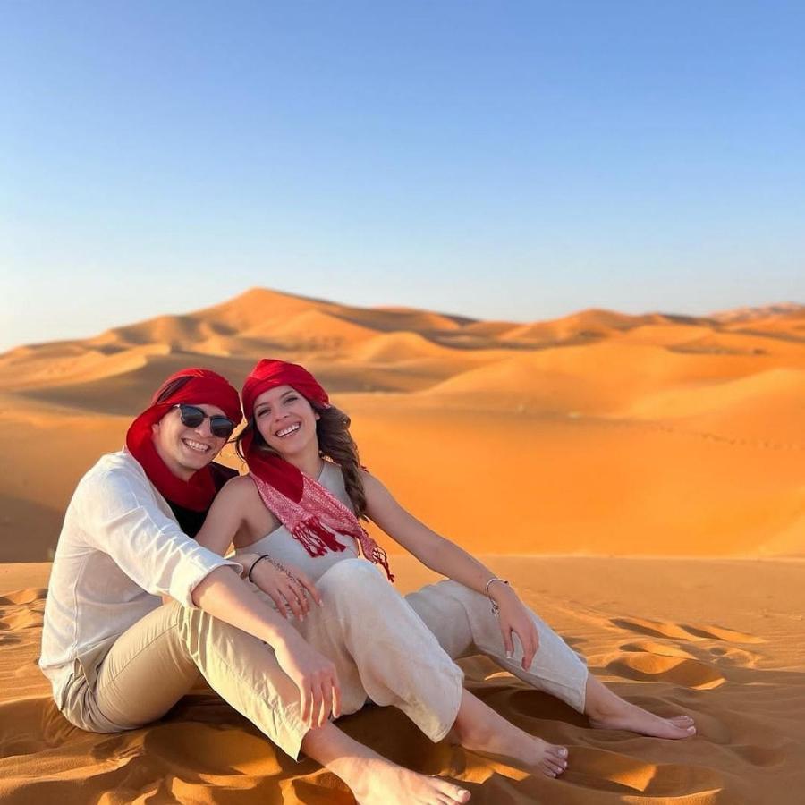 Готель Sahara Luxury Glamping Мерзуга Екстер'єр фото