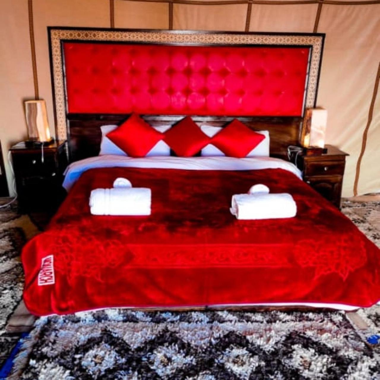 Готель Sahara Luxury Glamping Мерзуга Екстер'єр фото