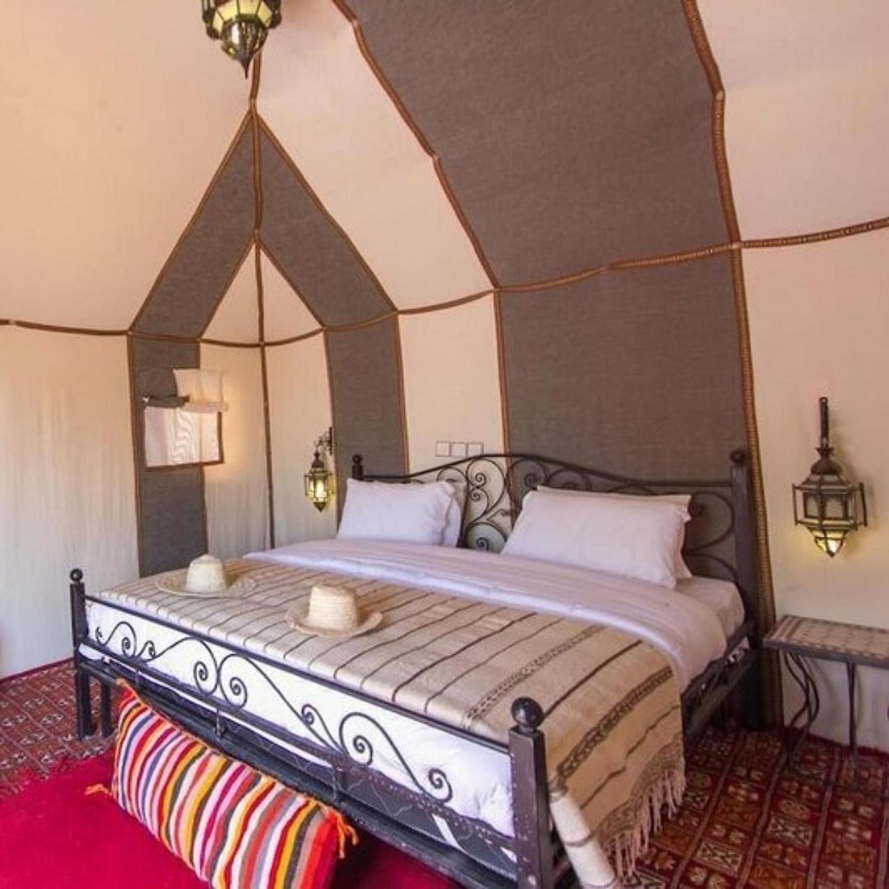 Готель Sahara Luxury Glamping Мерзуга Екстер'єр фото